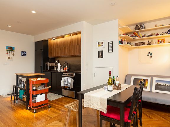 3rd image of 1 Duffield St #319A
