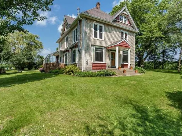 8710 N Pecatonica Rd, Pecatonica, IL 61063