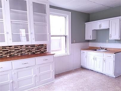 1st image of 325 Herkimer St #Single