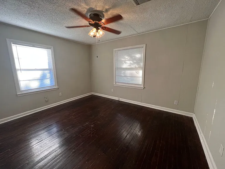 222 Ruslee St — Photo 6