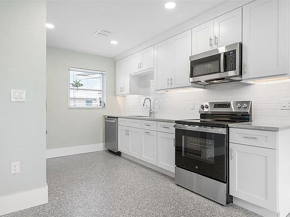 5th image of 5830 Midnight Pass Rd #94