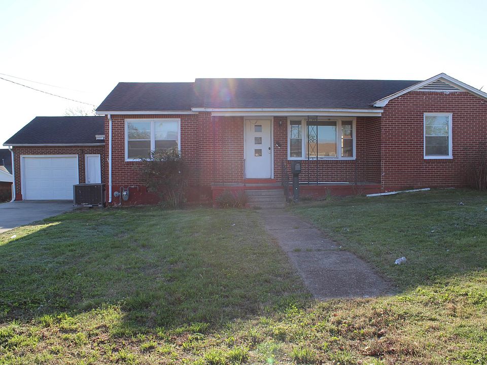 1st image of 220 N 2nd St