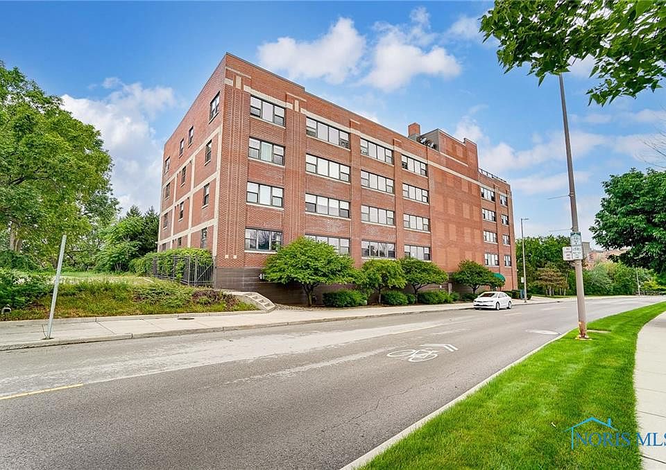 1st image of 110 Ottawa St APT 4B