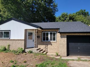 1847 S Weaver Ave, Springfield, MO 65807