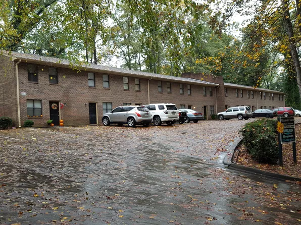92 N Alexander St APT 8, Buford, GA 30518