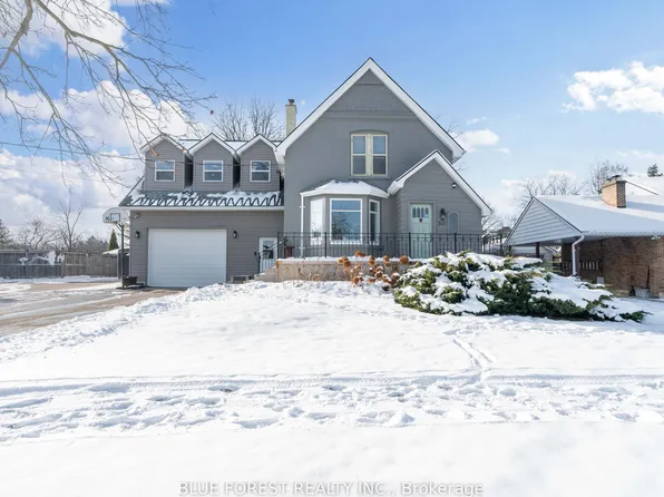 521 Upper Queen St, London, ON N6C 3T8