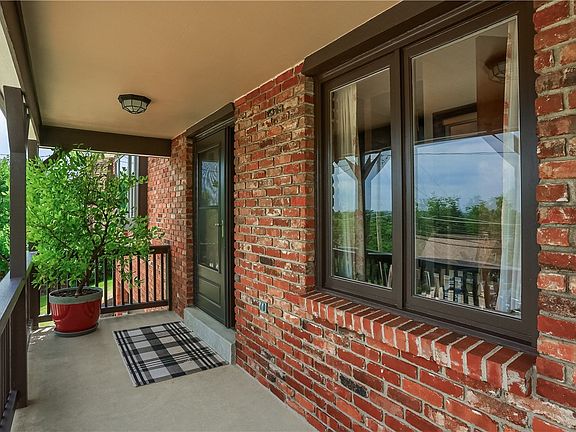4th image of 4870 E Willock Rd