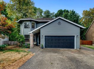 8890 SW Pelham Ct, Beaverton, OR 97008