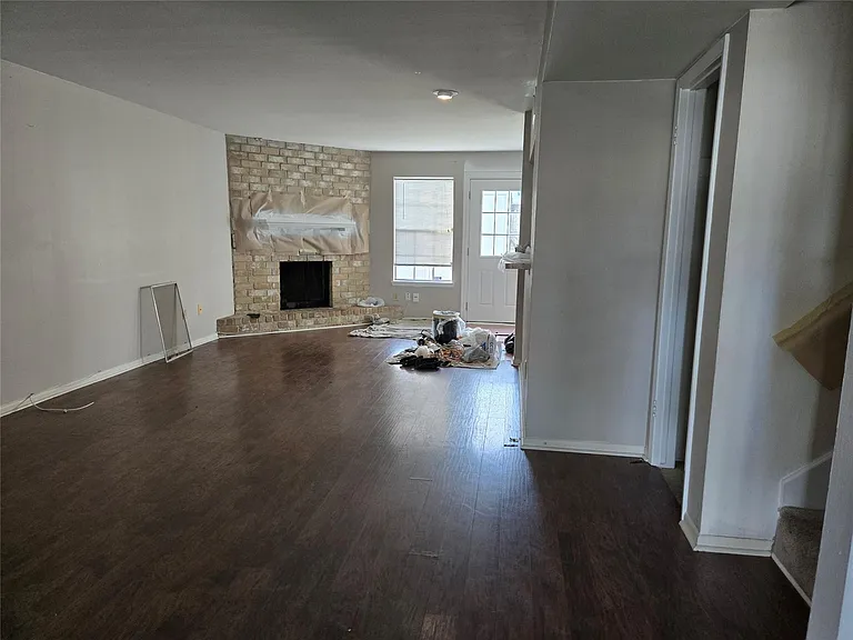 7942 Grow Ln — Photo 3
