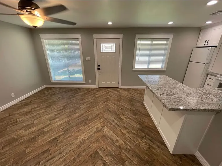 934 N Hayden Rd #4 — Photo 5
