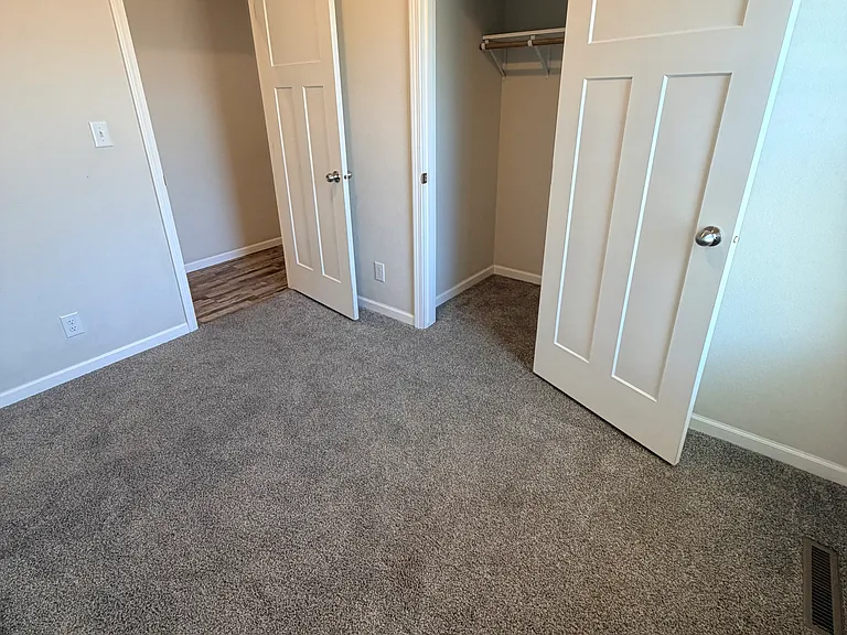109 Grays Dr — Photo 10