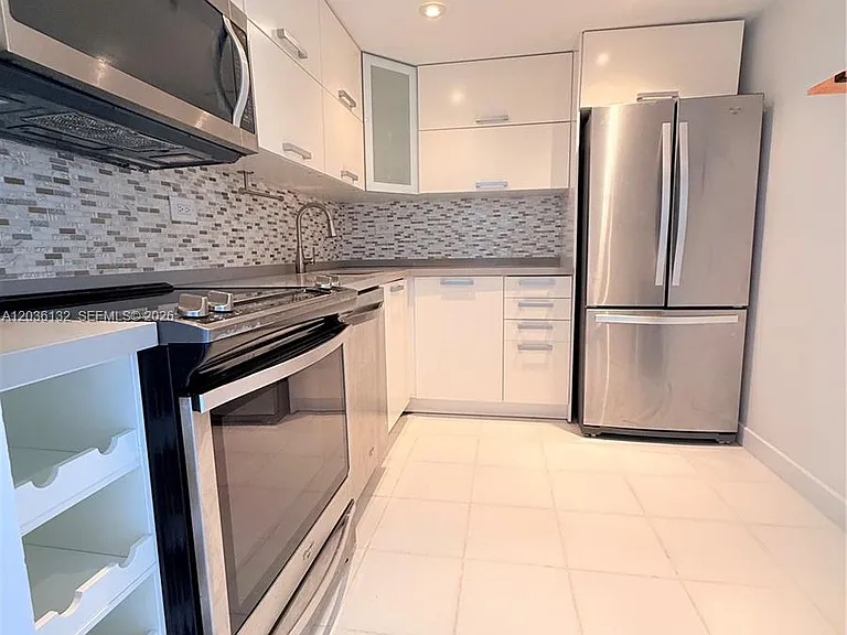 20355 NE 34th Ct #324 — Photo 9