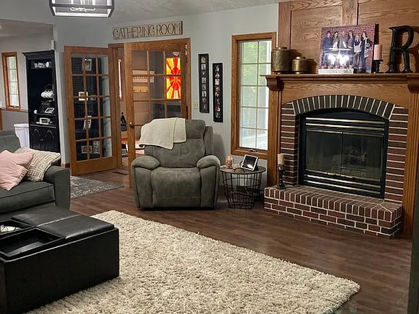 4619 Avenue E, Kearney, NE 68847