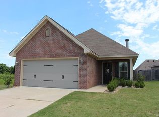 600 Park Lake Dr, Montgomery, AL 36117