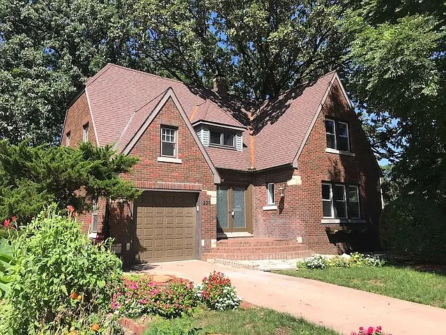 223 N Kickapoo Ter photo 1
