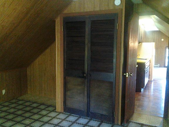 2nd image of 418 Byllesby Ave APT 4