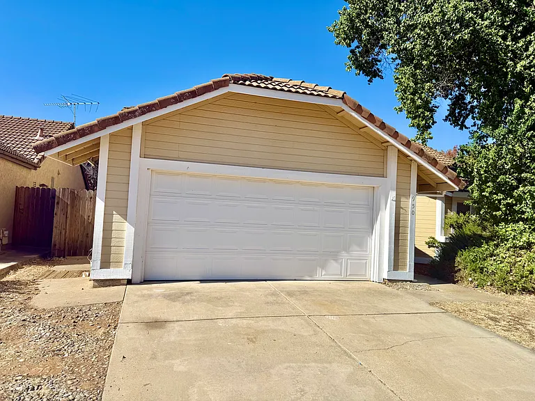 950 Spyglass Ct — Photo 15
