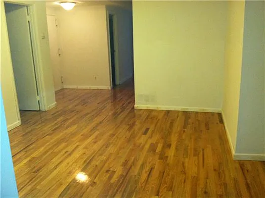 Rented by R New York | media 33