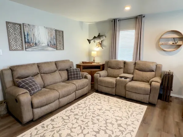 1878 Highway 70 E, Kingston, OK 73439