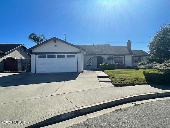 3rd image of 1012 W Anthony Way