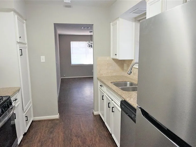 2727 Tinechester Dr — Photo 15