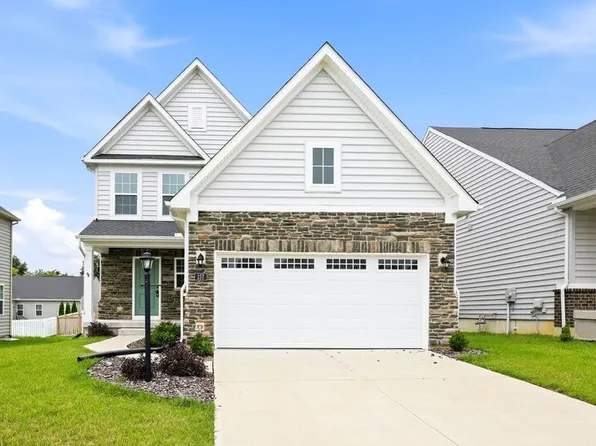 157 Cresting Rd, Fairborn, OH 45324