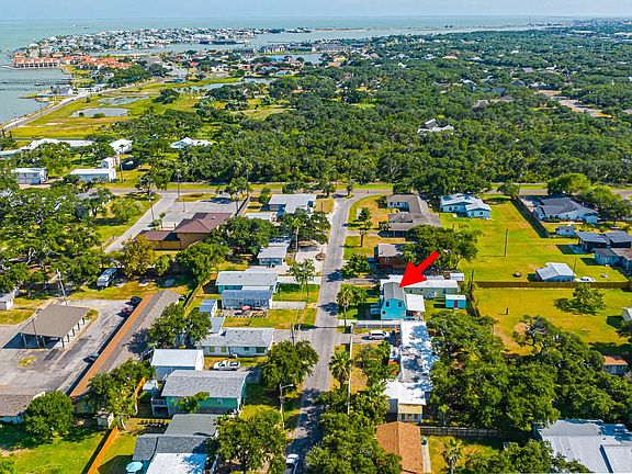 4th image of 309 Timothy St