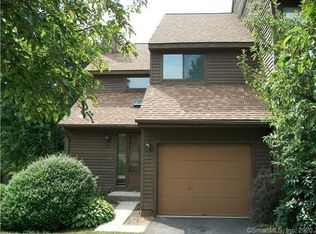 900 Mix Ave APT 1, Hamden, CT 06514