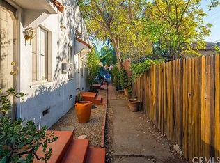 10943 Hesby St APT 3, North Hollywood, CA 91601