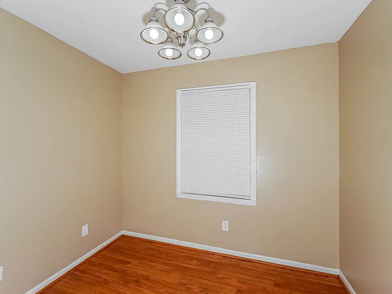 1700 Serene Dr — Photo 6