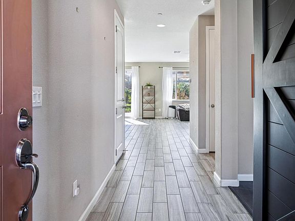 4th image of 607 Guild Road