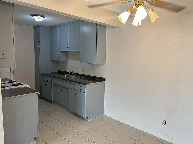 41618 Marine Dr #41620 — Photo 11