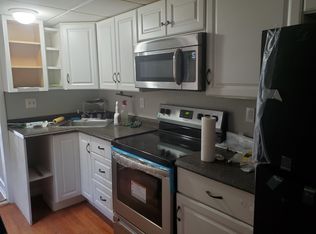 14 Pine St #A, Springvale, ME 04083