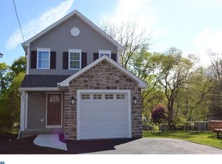 861 Jenkintown Rd, Elkins Park, PA 19027