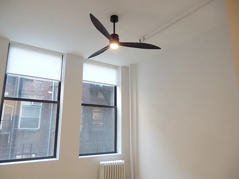 43 E 20th St #2 — Photo 8