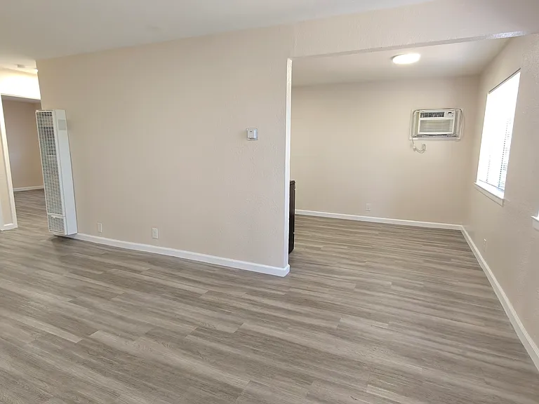 1813 Robin Ln #1 — Photo 3