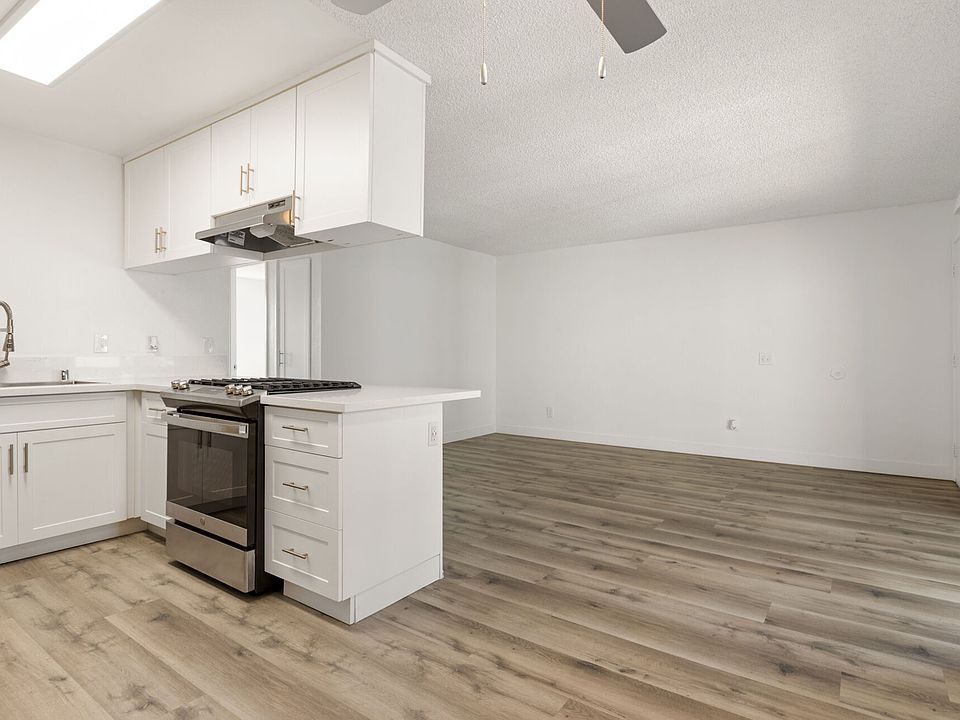 1st image of 206 W San Ysidro Blvd #9267069b5
