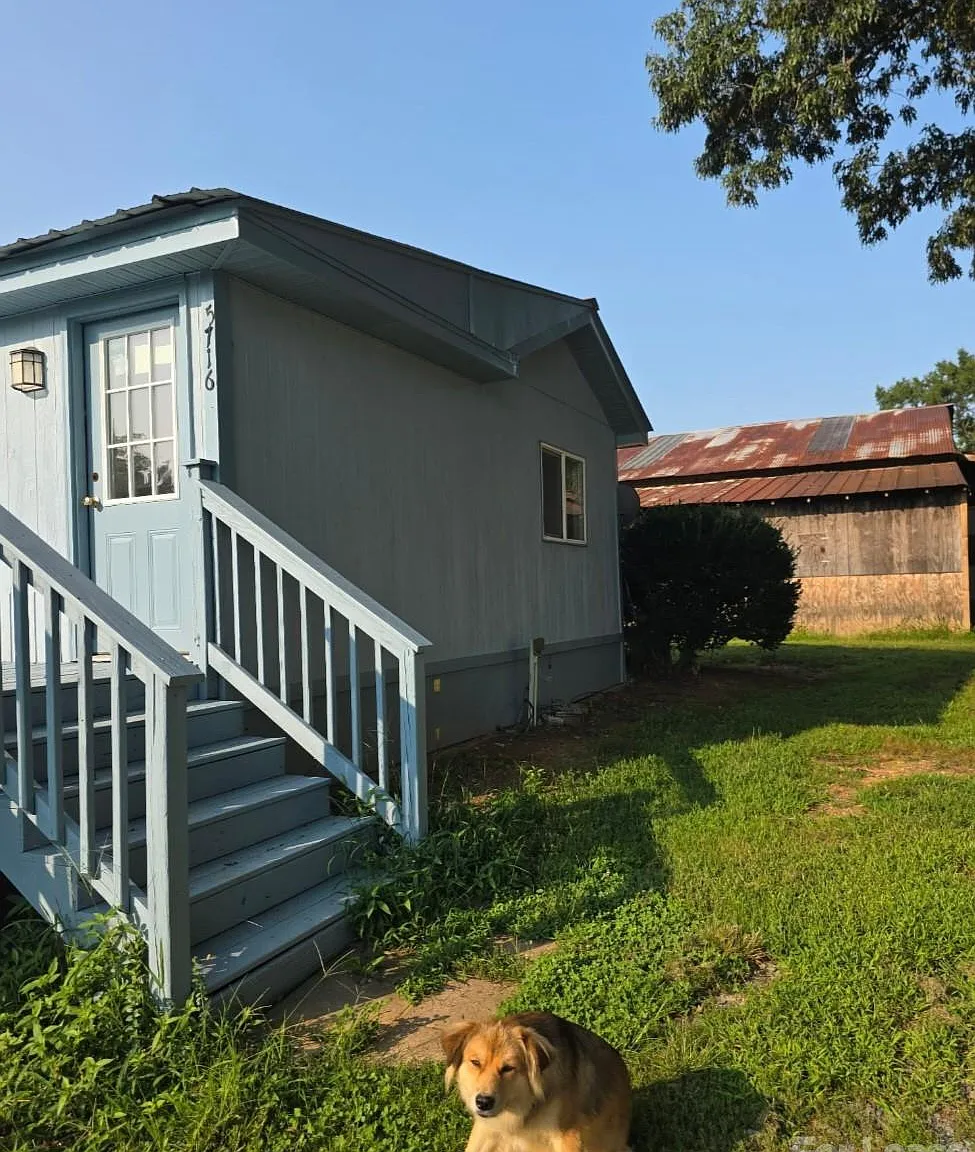 2 bed, 2.0 bath, $1,350 — Photo 1