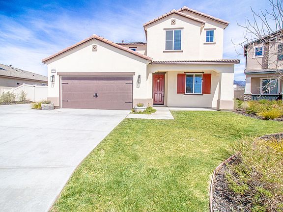 3rd image of 1068 Poinsettia Cir