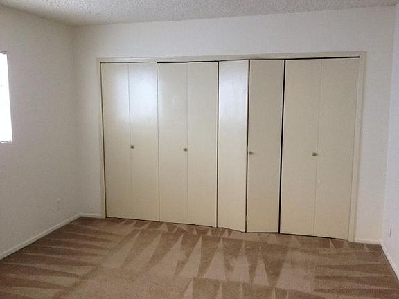 5th image of 963 S Barrington Ave APT 2