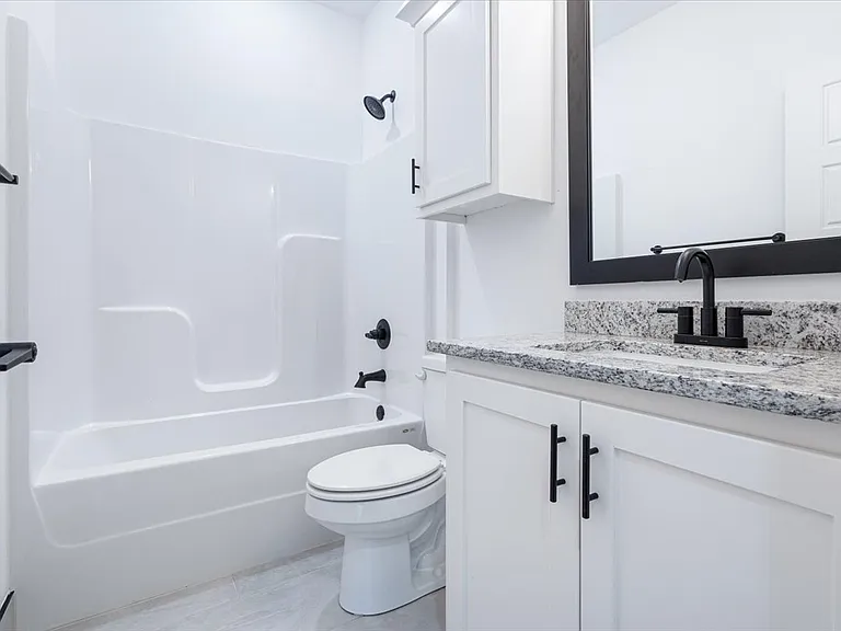 40 Hebrides Dr — Photo 19