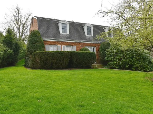 676 Harrogate Rd, Pittsburgh, PA 15241