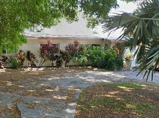 2451 Wisteria St, Sarasota, FL 34239