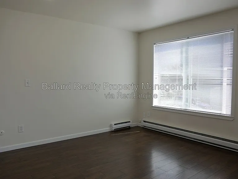 9030 Greenwood Ave N #106 — Photo 9