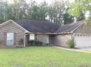 1175 Cumberland Dr, Hinesville, GA 31313