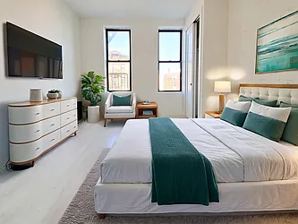 750 Washington Avenue, #2LA