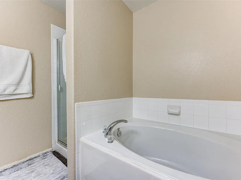 9642 Sugarblossom Ln — Photo 20