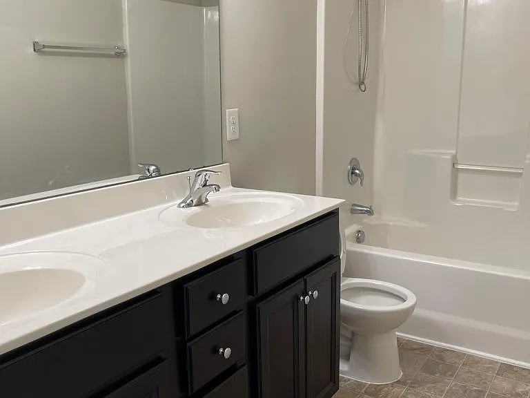 235 Cypress Hill Ln — Photo 16