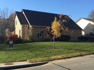 1713 SW 22nd St, Blue Springs, MO 64015