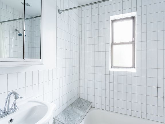 5th image of 128 W 13th St APT 37